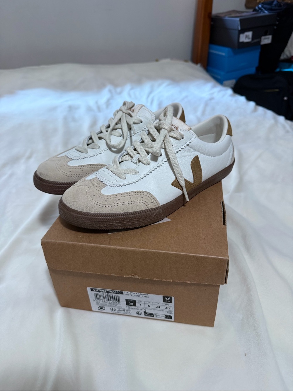 Veja Volley Leather Sneakers Tennis Shoes - White, Tent & Bark Women’s 7 - Picture 3 of 8